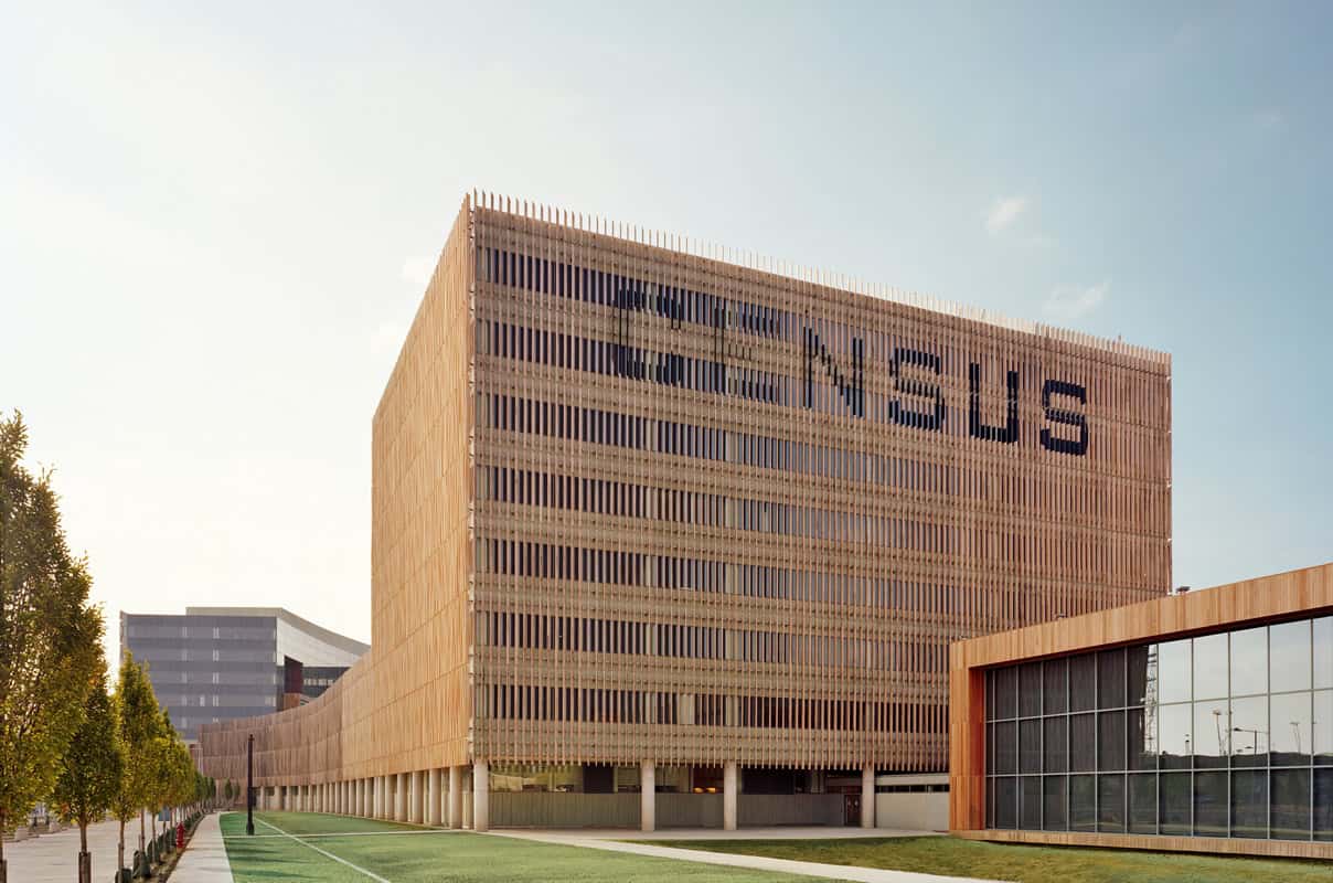 2002 First U.S. Census Bureau R&D Contract building